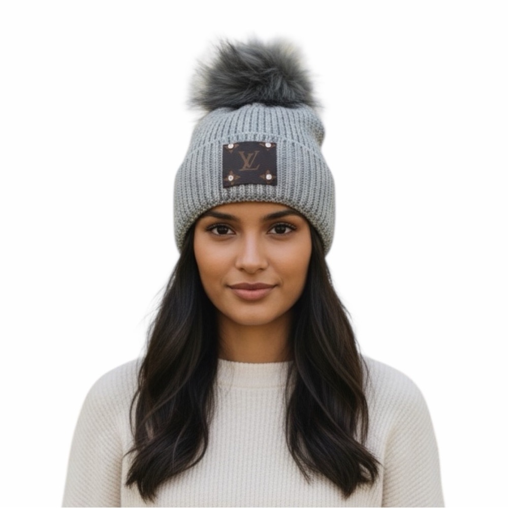 Norla Canada Customized Alpaca Blend‎ Pom Pom Hat